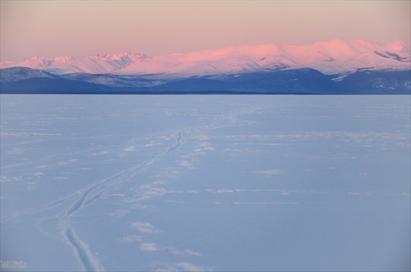 Закат. Байкальский хребет.